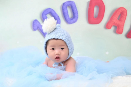 天津宝宝眼窝发青 天津宝宝眼窝发青